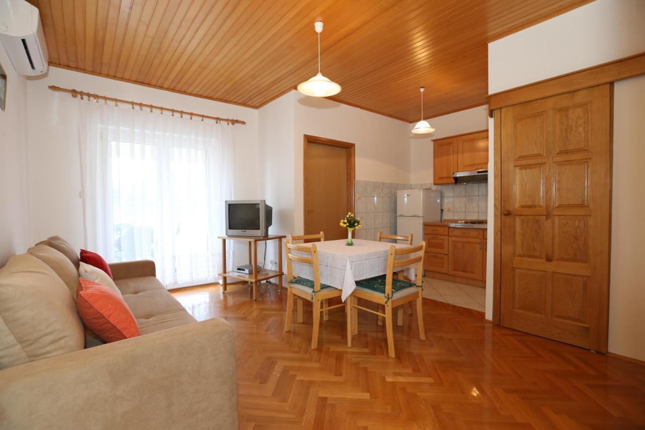 Apartments Nada Baška Eksteriør billede